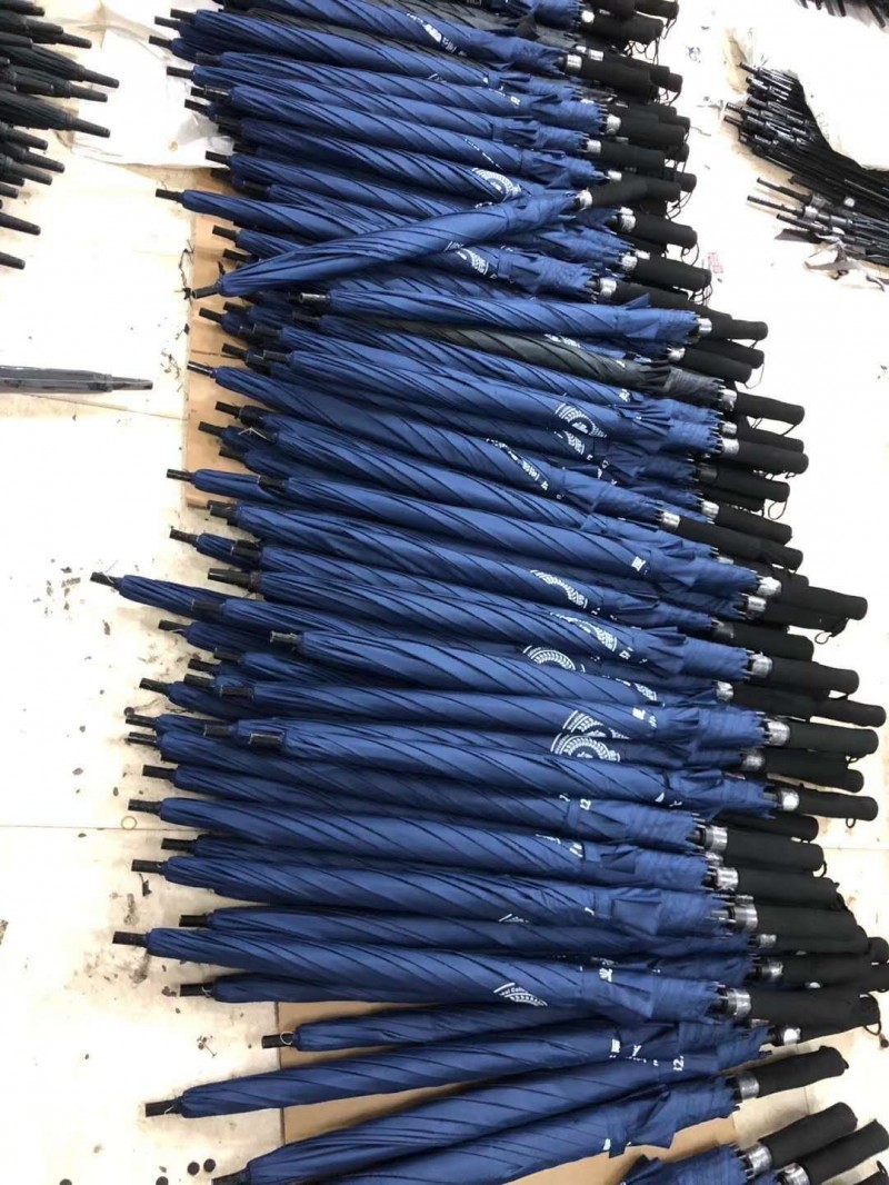 沈阳长柄伞定做  折叠伞批发 太原雨伞  透明伞厂家直销