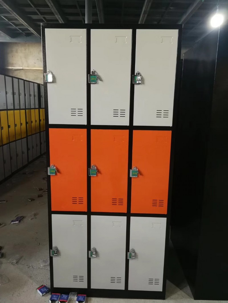 沈阳更衣柜厂家可定制彩色更衣柜电子锁插卡锁九门更衣箱质优价廉