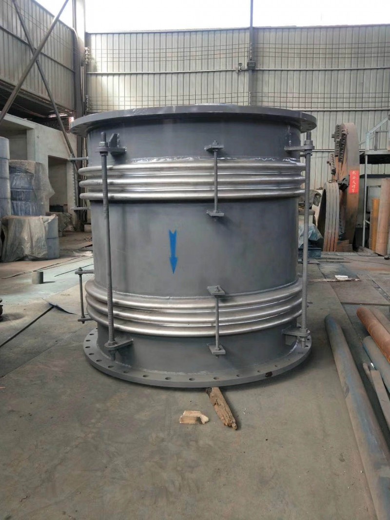 沈阳鑫正丰管道大拉杆波纹补偿器复式波纹补偿器铰链补偿器