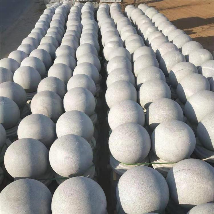 长期出售花岗岩挡车球 步行街路桩石球