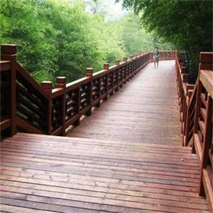 本溪防腐木栈道  户外公园防腐木栈道露台定制厂家 沈阳碳化木栈道