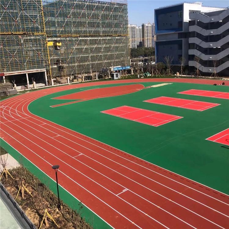 沈阳学校塑胶跑道 EPDM颗粒塑胶场地 透气型塑胶跑道施工