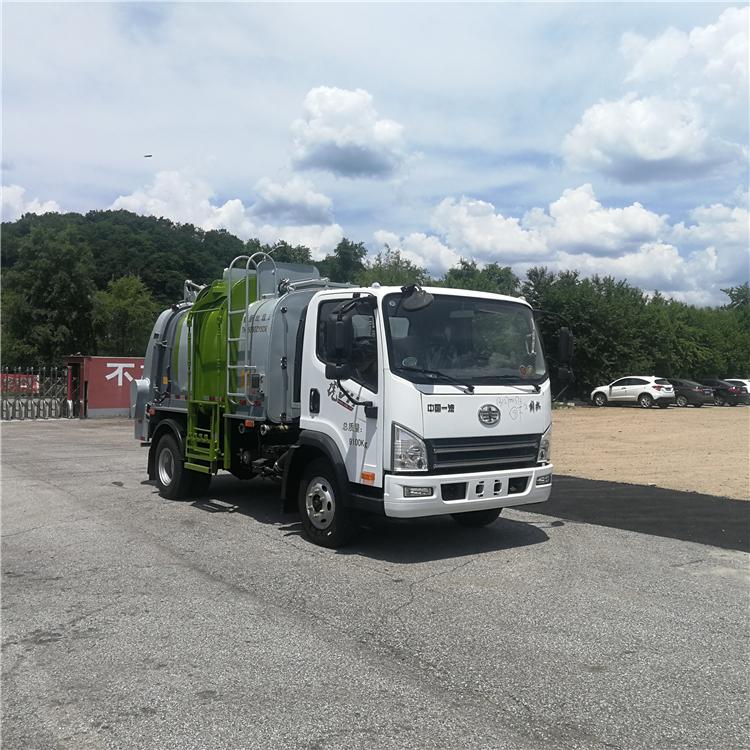 鑫华驰9吨餐厨垃圾车厂家直销