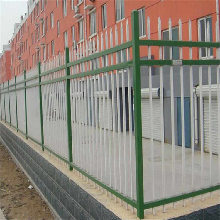 围墙护栏厂家 公园折弯栅栏 沈阳 宏运达 隔离护栏网 围墙护栏网 农村篱笆栏 