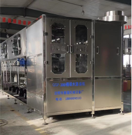 桶装纯净水设备灌装机 鑫富涞桶装水设备生产厂家