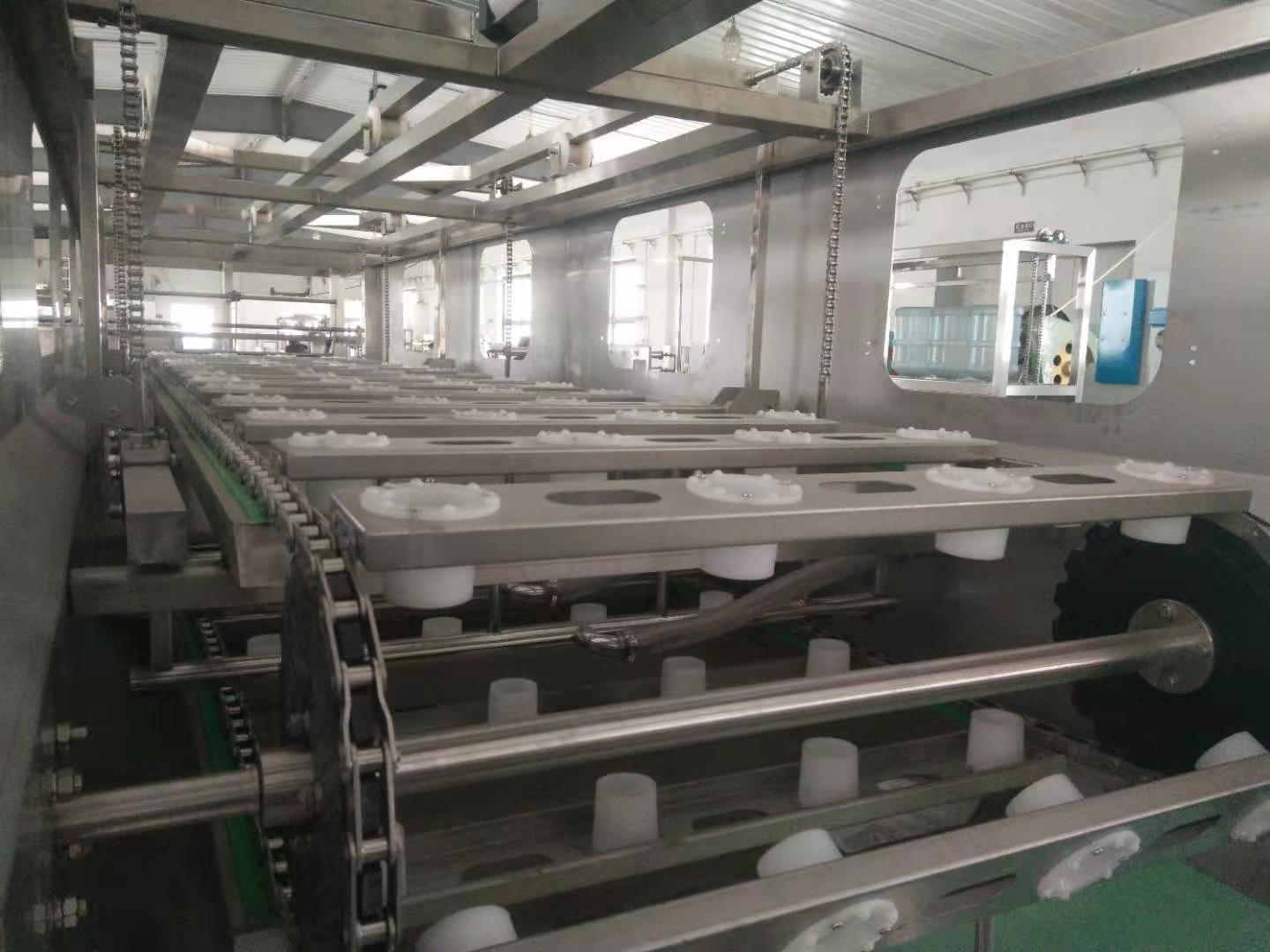 桶装水灌装机  鑫富涞大桶水生产线设备生产厂家