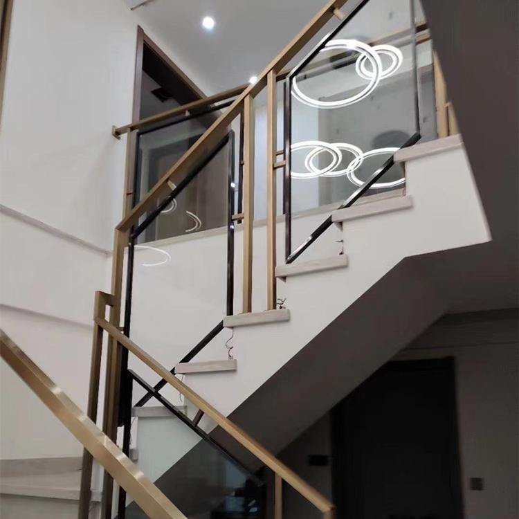 玻璃楼梯扶手 沈阳顶硕玻璃楼梯扶手定制 设计安装售后专业服务