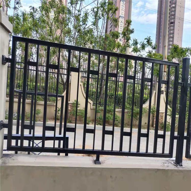 沈阳铁艺栏杆 铁艺围墙栏杆 昌源定制
