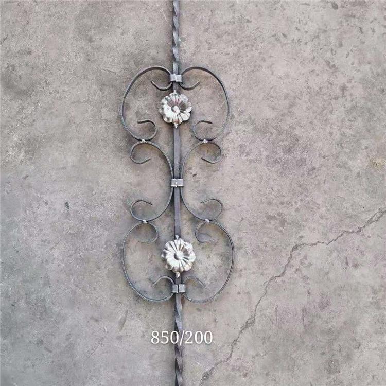 沈阳昌源铁艺楼梯 围栏 阳台栏杆样式 销售制作加工