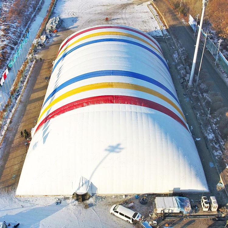 气膜生产厂家青岛，气膜室内滑雪场，充气膜建筑造价，欢迎咨询