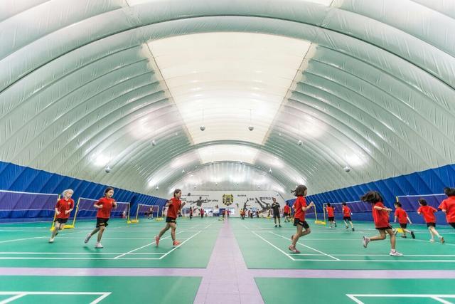网球馆气膜，体育场气膜，充气建筑，内部无立柱，可定制规格