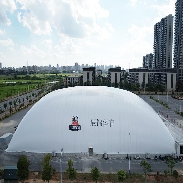 PVDF充气体育馆膜结构，气膜羽毛球馆，封闭式气膜建筑
