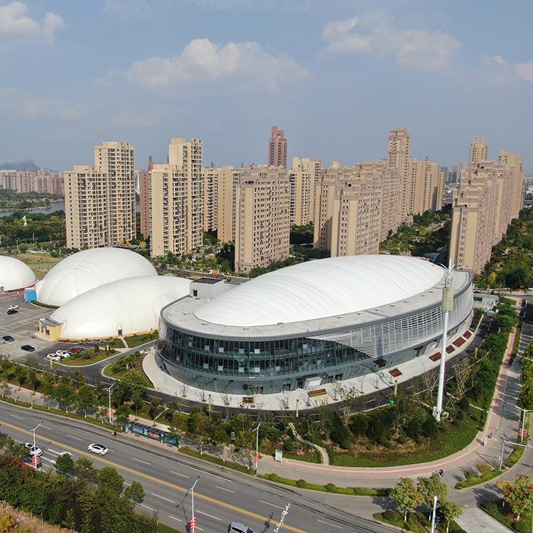 枣庄气膜滑雪场馆搭建，大跨度球场气膜建筑施工设计