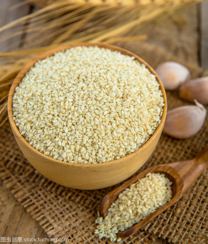 三英芝麻皇教您挑选极品芝麻 长春芝麻厂家