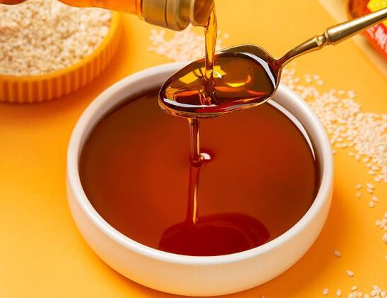 特级白芝麻香油 调味品调味油 桶装现榨香油