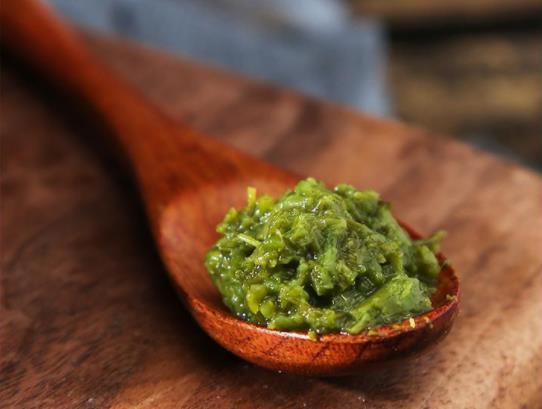 大颗粒韭菜花酱 经典口味韭花酱 商用桶装韭菜花酱 厂家批发