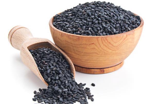 精品黑芝麻 50kg袋装黑芝麻 最新黑芝麻厂家报价