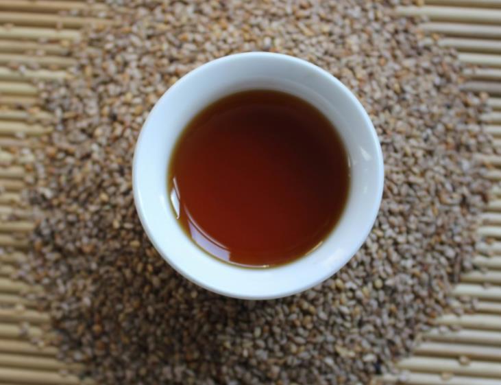 冷压初榨芝麻油 植物油 调理基础油 祛寒湿按摩植物油