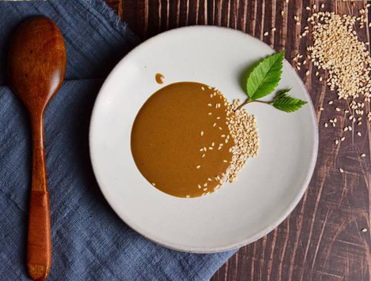 天然高钙芝麻酱 爆款火锅店调料品 白芝麻酱图片