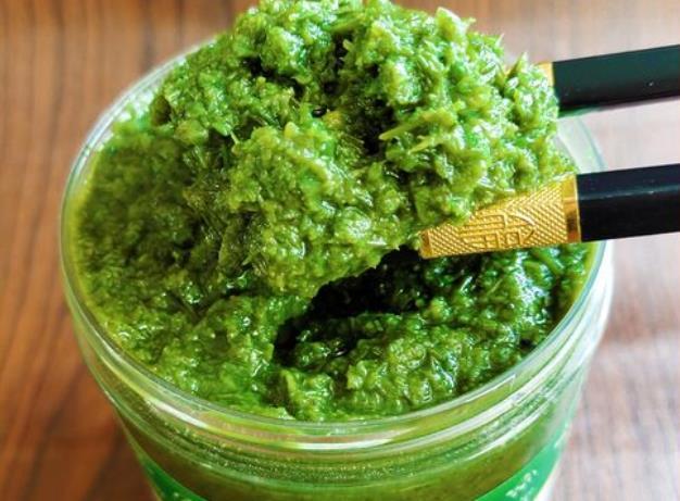 腌韭菜花 卖爆了的韭菜花调味酱 年底促销桶装韭花酱