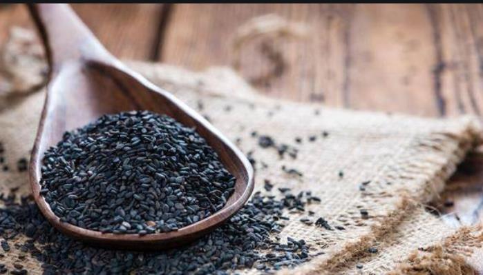 什么人适合长期食用黑芝麻 原味的黑芝麻 高品质的芝麻粒