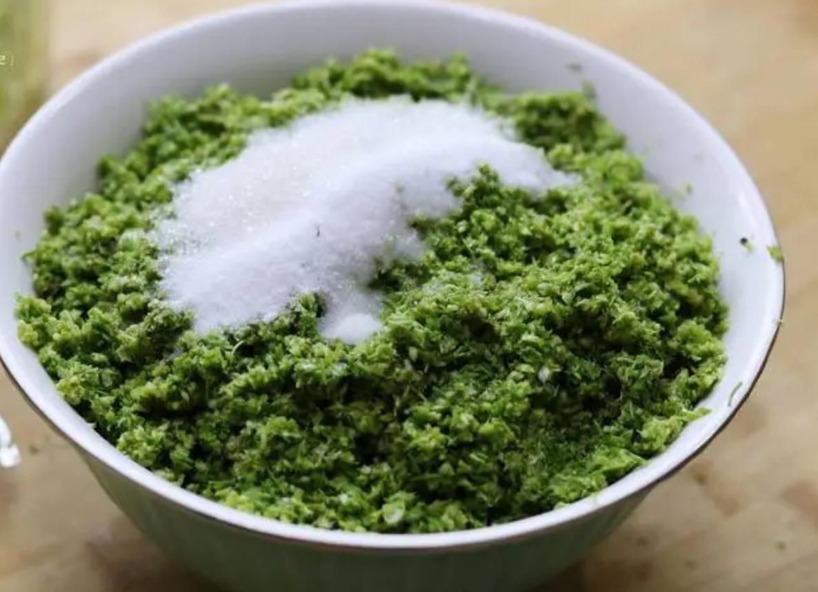 香纯韭菜花酱 火锅肚包肉蘸料 大包装桶装韭花酱 价格合理