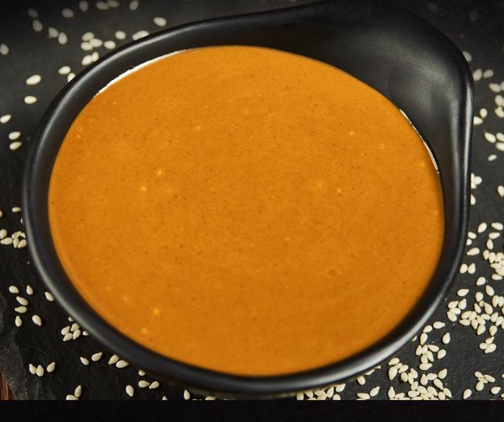 机打芝麻酱 制作新鲜芝麻酱的视频 现做的桶装酱