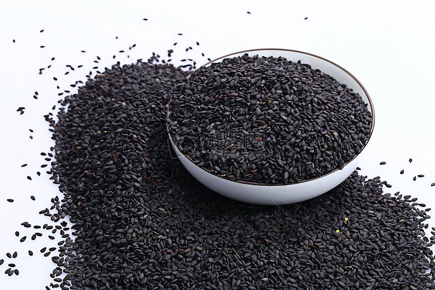 当季油麻 皮薄粒大黑芝麻 附近加工厂现货现发