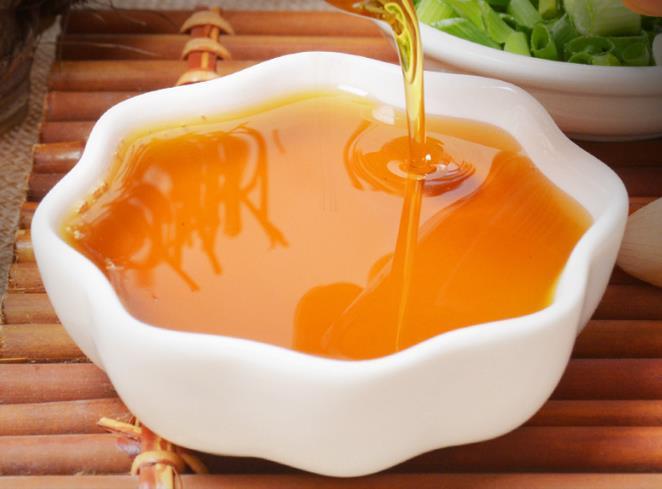 地道醇香芝麻油 品质之选 白芝麻压榨出油