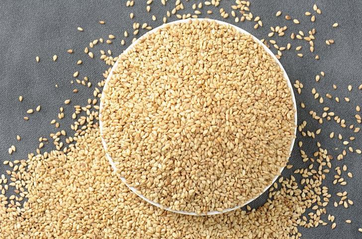 糕点装饰白芝麻 钵钵鸡配料芝麻粒 商用低价白芝麻