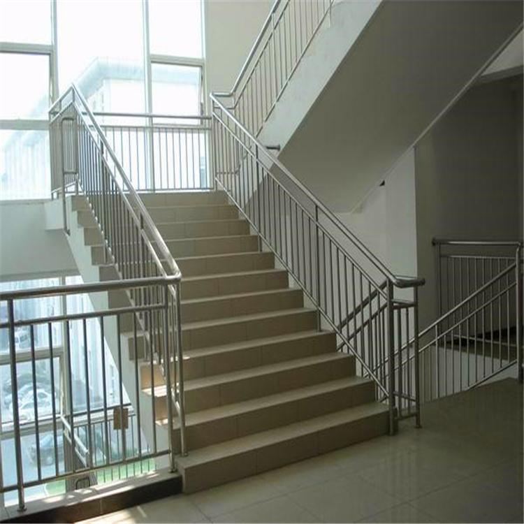 别墅实木楼梯扶手多少钱一米吉林长春