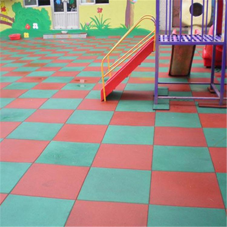 橡胶地垫 幼儿园室外安全橡胶地垫 户外运动塑胶地垫