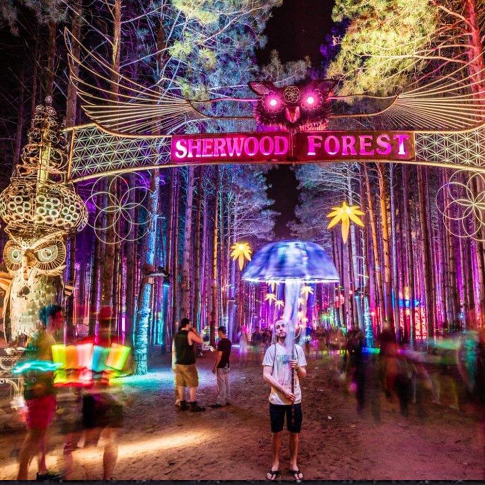 太原雾化隧道水雾门造型尺寸造型灯光均可按需制作网红互动拍照道具  鲁艺雕塑 