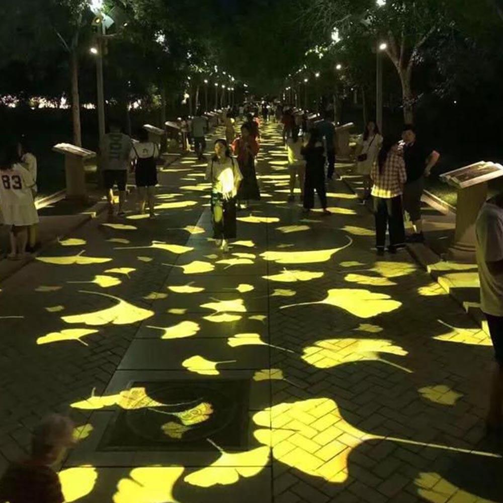 吉林景区引流烟雾门源头厂家临沂金桥夏季除尘加湿降温工具雾化门  鲁艺雕塑 