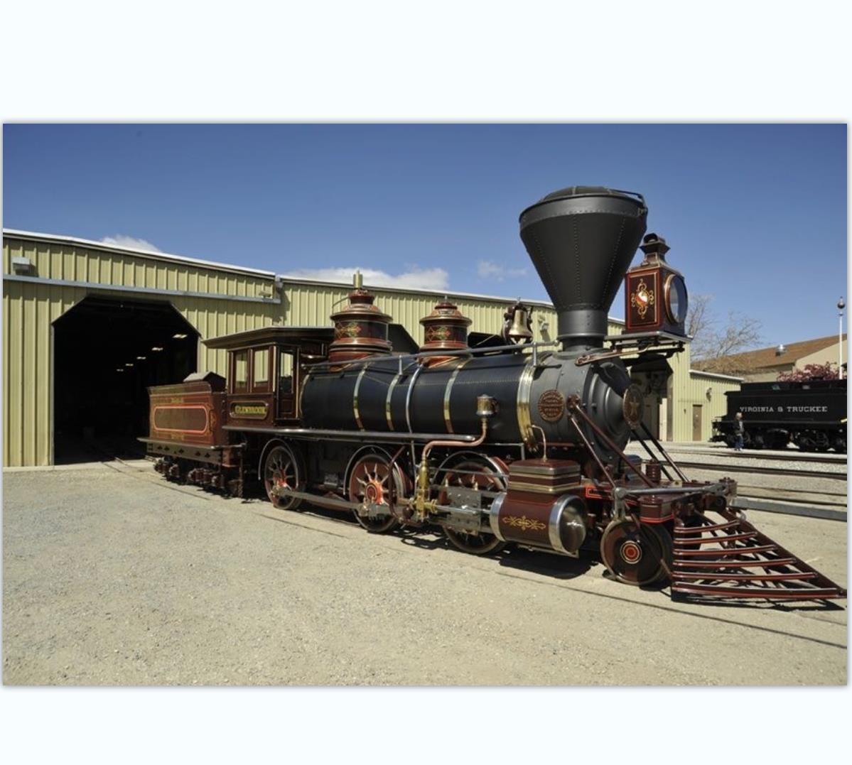 石家庄厂家支持制做鸣笛蒸汽大型商场摆件蒸汽复古火车铁艺火车 云南昆明