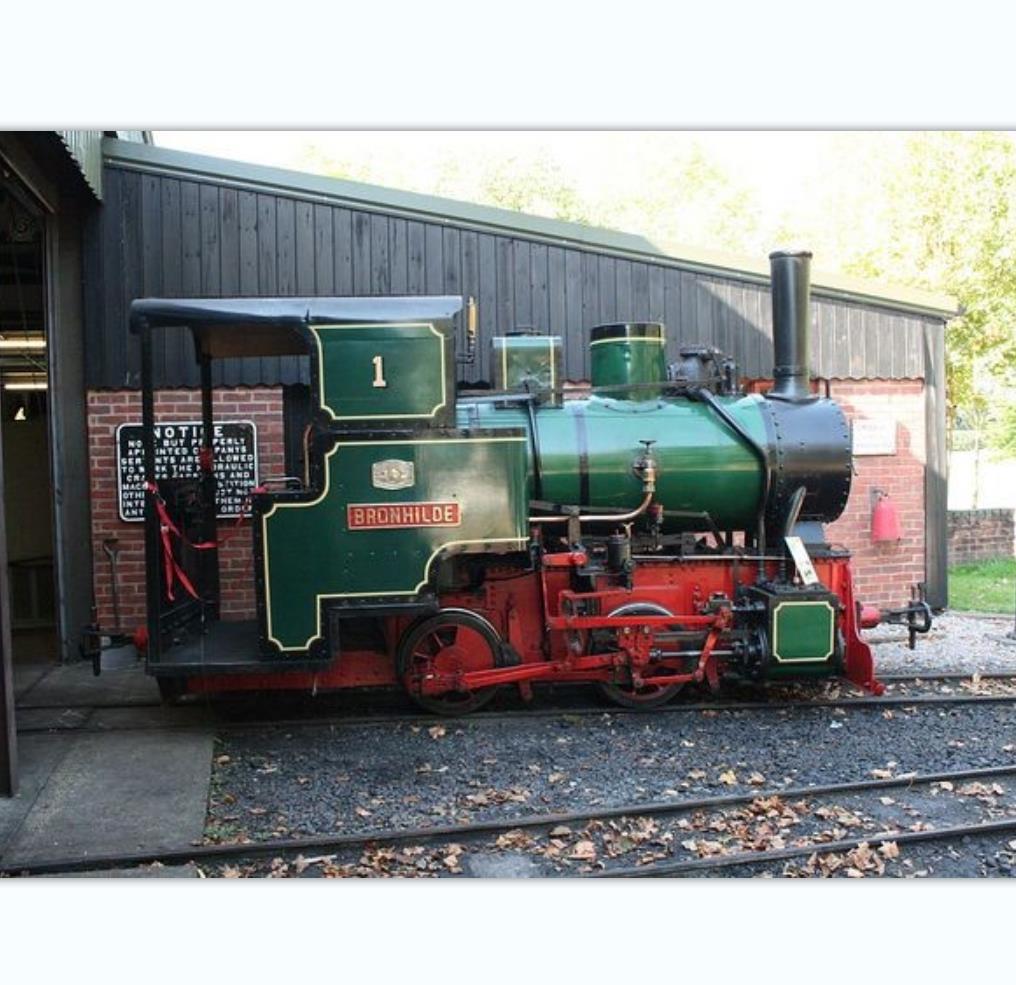 太原大型室外复古风格蒸汽火车头商业美陈主题街区潮流摆件金属工艺品 内蒙古呼和浩特