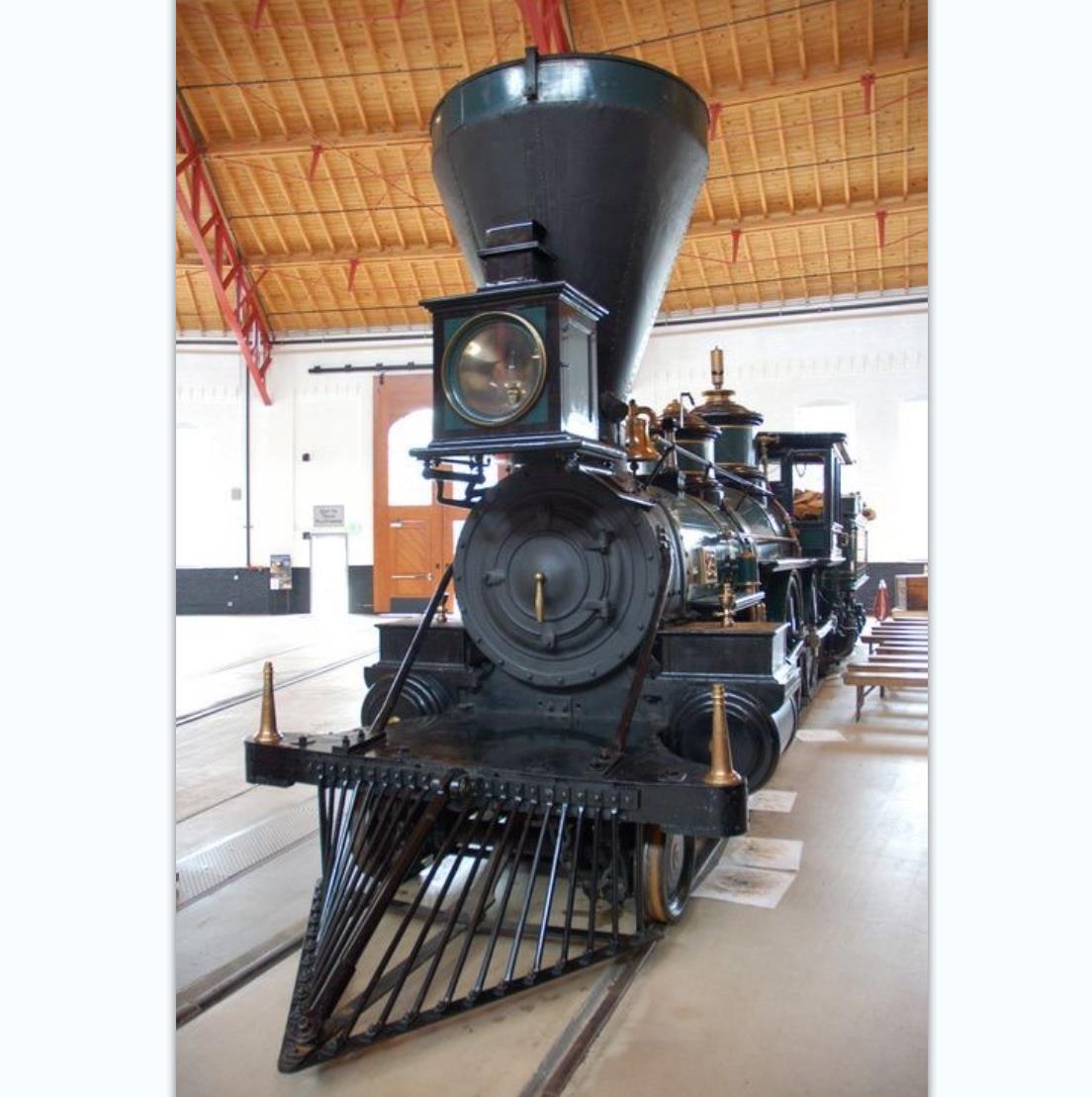 呼和浩特定做大型金属复古火车头大型铁艺火车摆件欧式蒸汽火车头模型摆件 重庆