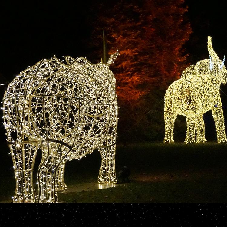 现货圣诞树户外大型霓虹灯管制做框架款圣诞树厂家直销源头工厂哈尔滨