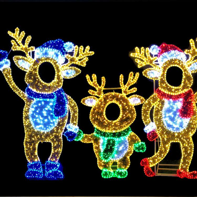 大型亚克力锥型幻彩水晶圣诞树步行街镭射膜亮片圣诞树工厂直销大连