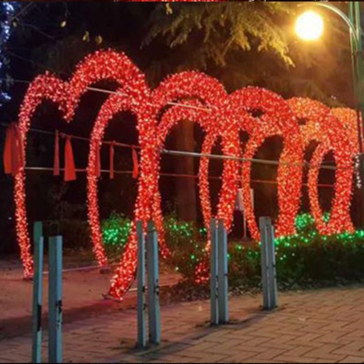 制做大型创意圣诞树亚克力水晶发光led圣诞树酒店商场户外美陈哈尔滨