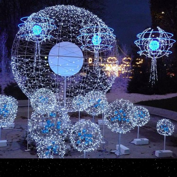 商场中庭吊饰美陈大型装饰圣诞树制作搭建可根据要求制做品厂家直长春