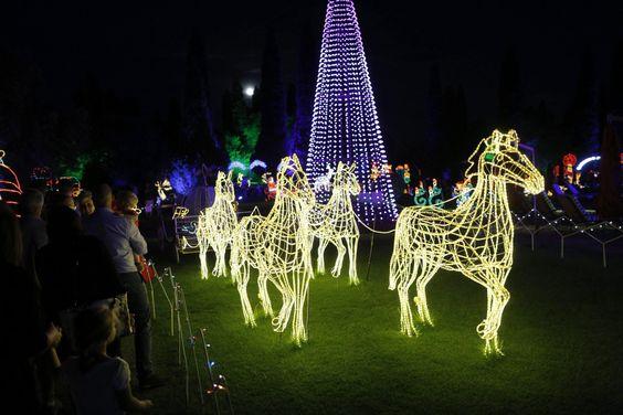 大型铁架灯饰圣诞树商场广场圣诞节美陈布置设计LED灯光圣诞树大连