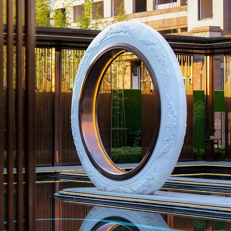 城市广场景观不锈钢雕塑大型公园园林不锈钢镜面雕塑不锈钢圆环长春