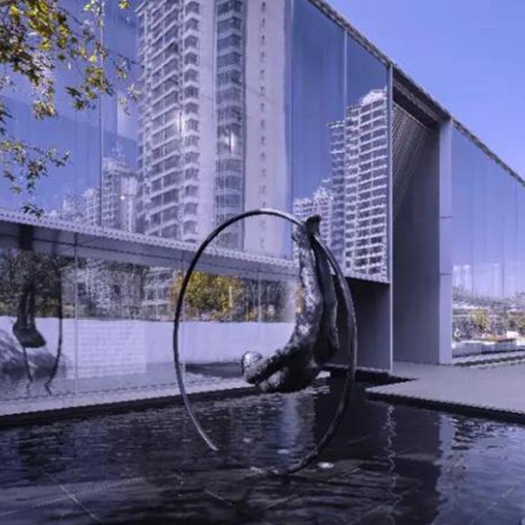 不锈钢群山雕塑不锈钢圆形雕塑不锈钢运动雕塑不锈钢假山雕塑长春