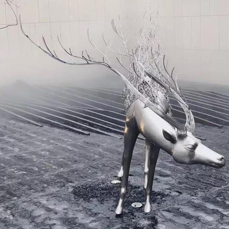 制作不锈钢园林景观雕塑抽象玻璃钢卡通动物网红熊户外装饰摆件大连