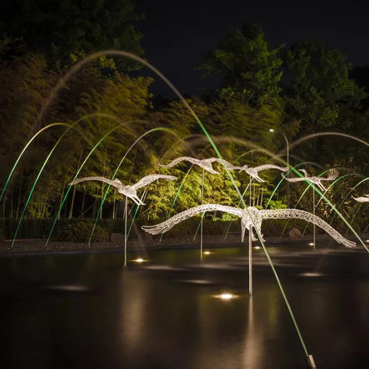 户外大型不锈钢玻璃钢铸铜园林鹿休闲座椅景观商场牛年雕塑大连