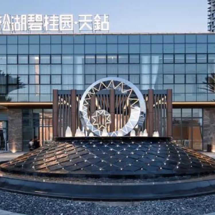 户外园林景观大型不锈钢仿真镜面鹿抽象动物落地摆件雕塑长春