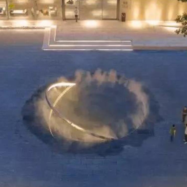 玻璃钢雕塑不锈钢卡通人物暴力熊太空人大型售楼部广场沈阳