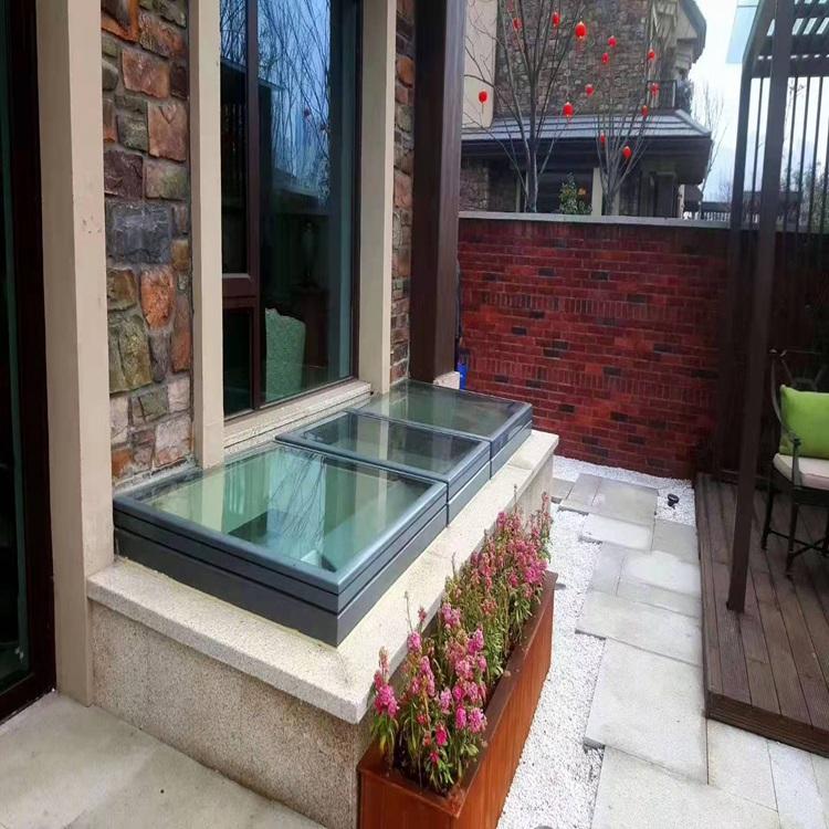 沈阳美萨系统阳光房  天井阳光房 电动天窗 模块化电动天井采光窗 电动雨感天窗价格 窗纱一体 美观大方 外置无线雨感 隐藏式电机 手机远程智能控制