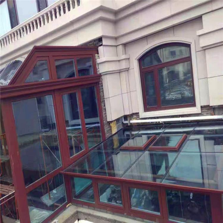 美萨断桥铝系统阳光房 下沉式庭院阳光房  玻璃阳光房 天井阳光房  地下室采光井 满足各种异形设计需求  隔冷隔热型材  自有专业施工队伍 质量可靠